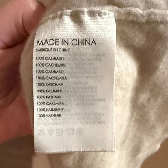 60. | Ralph Lauren | 100% Cashmere | V-Neck Knit Tank - Picture 3 of 4